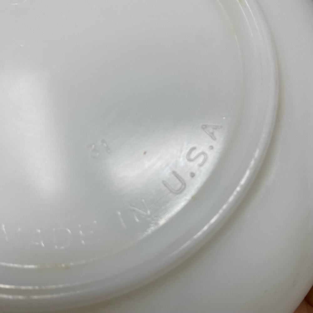 Pyrex white glass ribbed mixing bowl vintage #31 - Picture 3 of 8